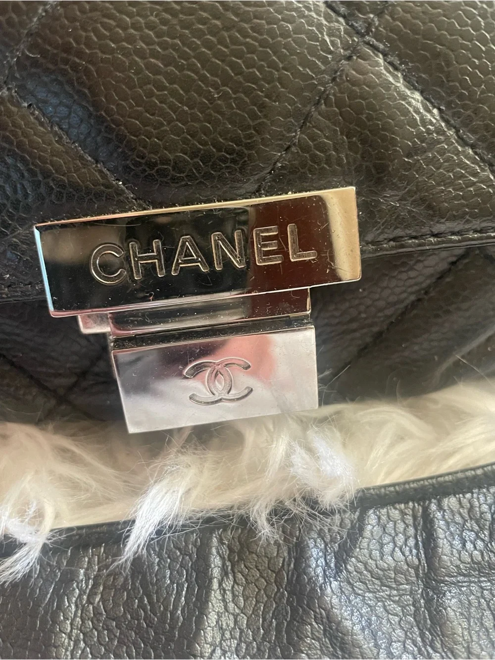 VINChanel Quilted Leather Shoulder Bag in Black